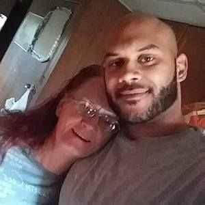 Meet your Posher, Deleon